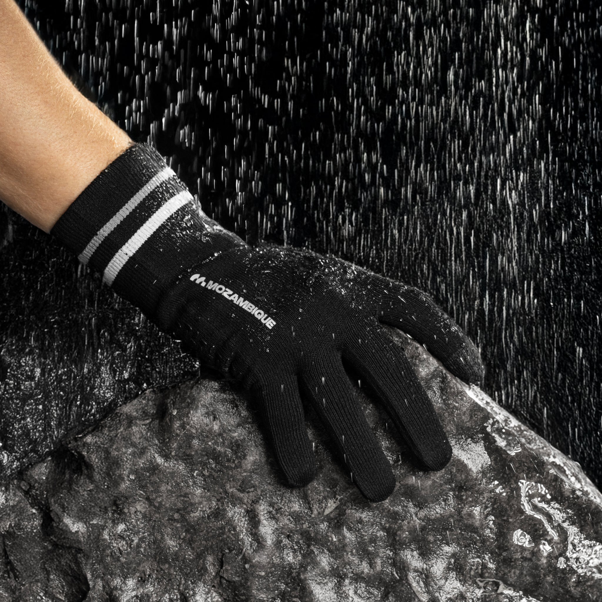 RAIN GLOVE – MOZAMBIQUE ONLINE SHOP